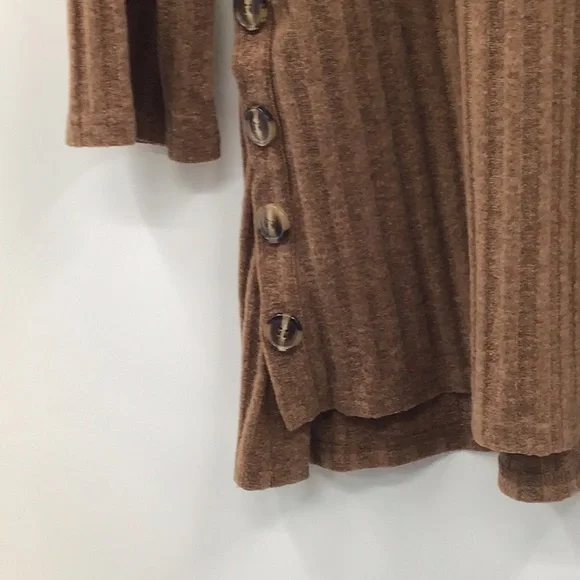 Brown Ribbed Button-Detail Tunic - Picture 4 of 5